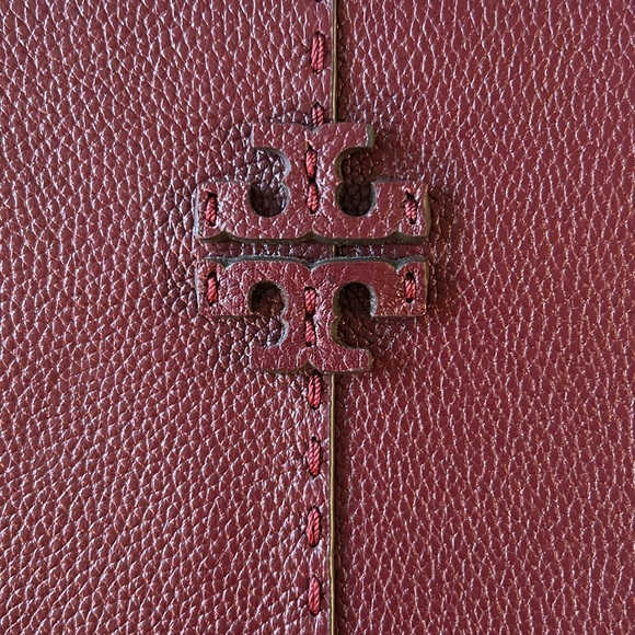 Tory Burch McGraw Camera Bag in Claret - Picture 7 of 13